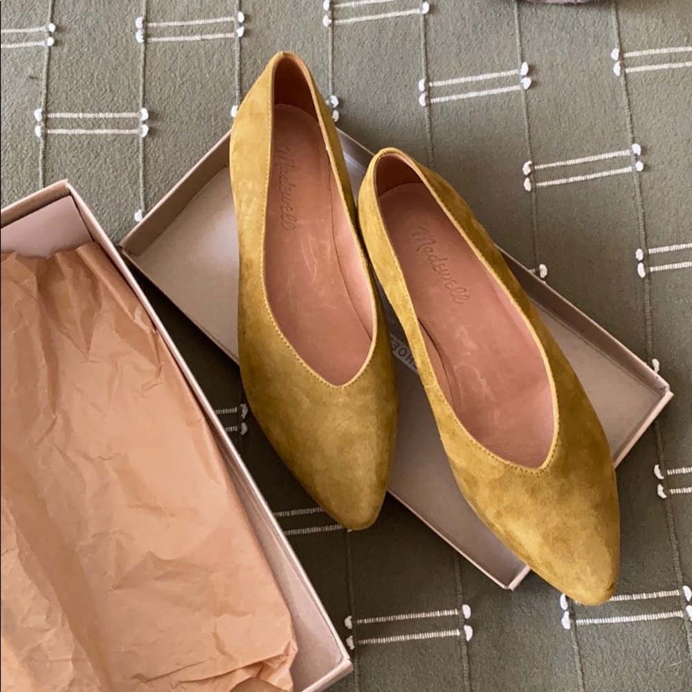 Madewell Etta pump in spiced olive